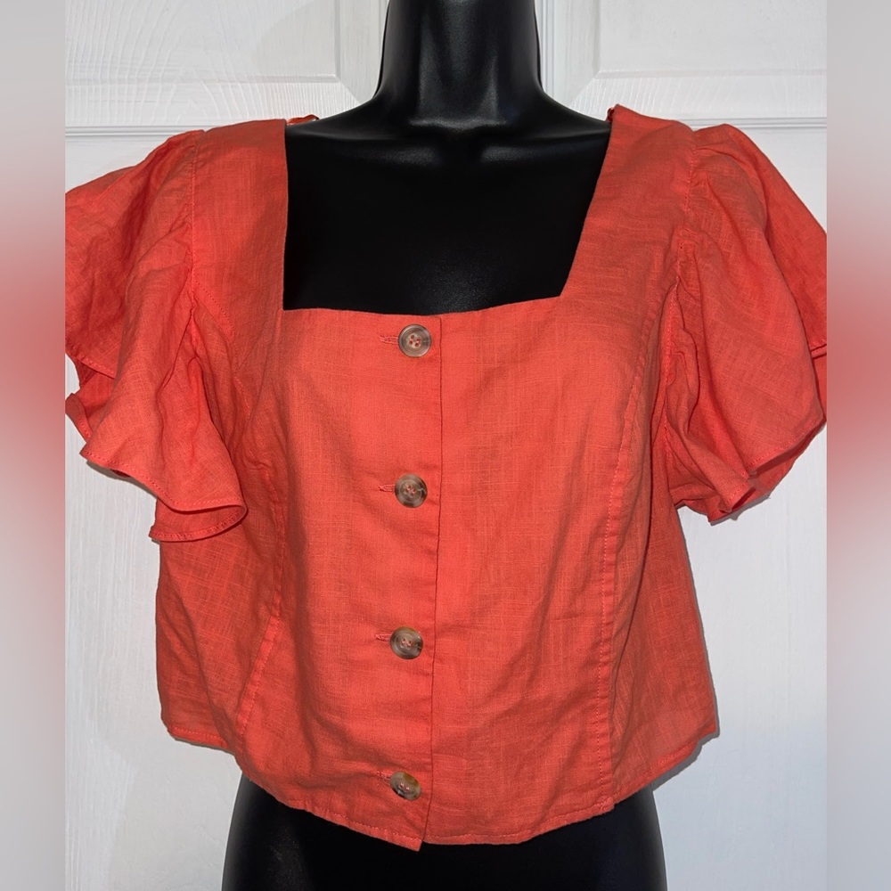 Favlux Women’s Coral Box Sleeve Crop Size Large Button Up NWT